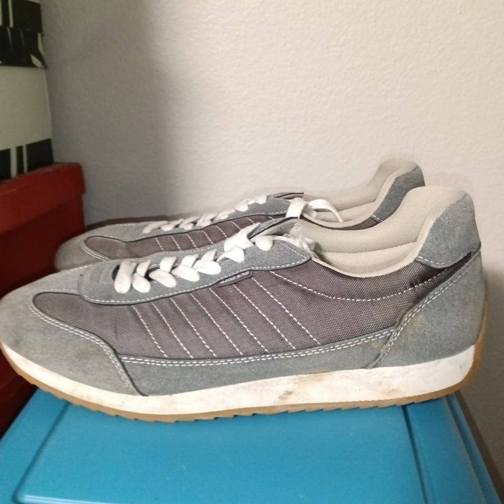 Mens Ausland Running Tennis Shoe size 9.5